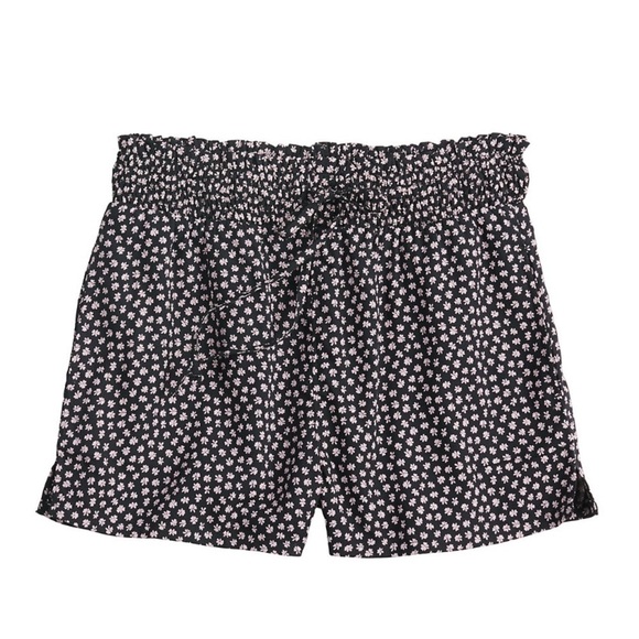 SO Smocked shorts | SIZE S - Picture 2 of 6
